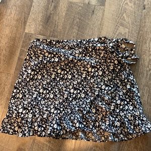LA hearts wrap skirt